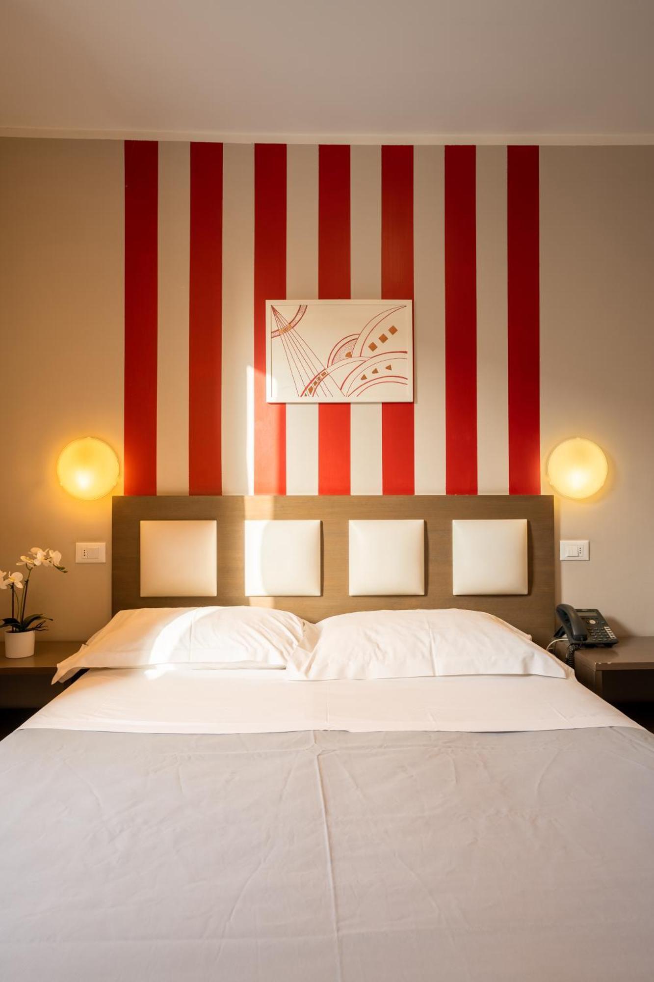 Gg8 Hotel & Suite Spa Gualdo Tadino Exteriér fotografie