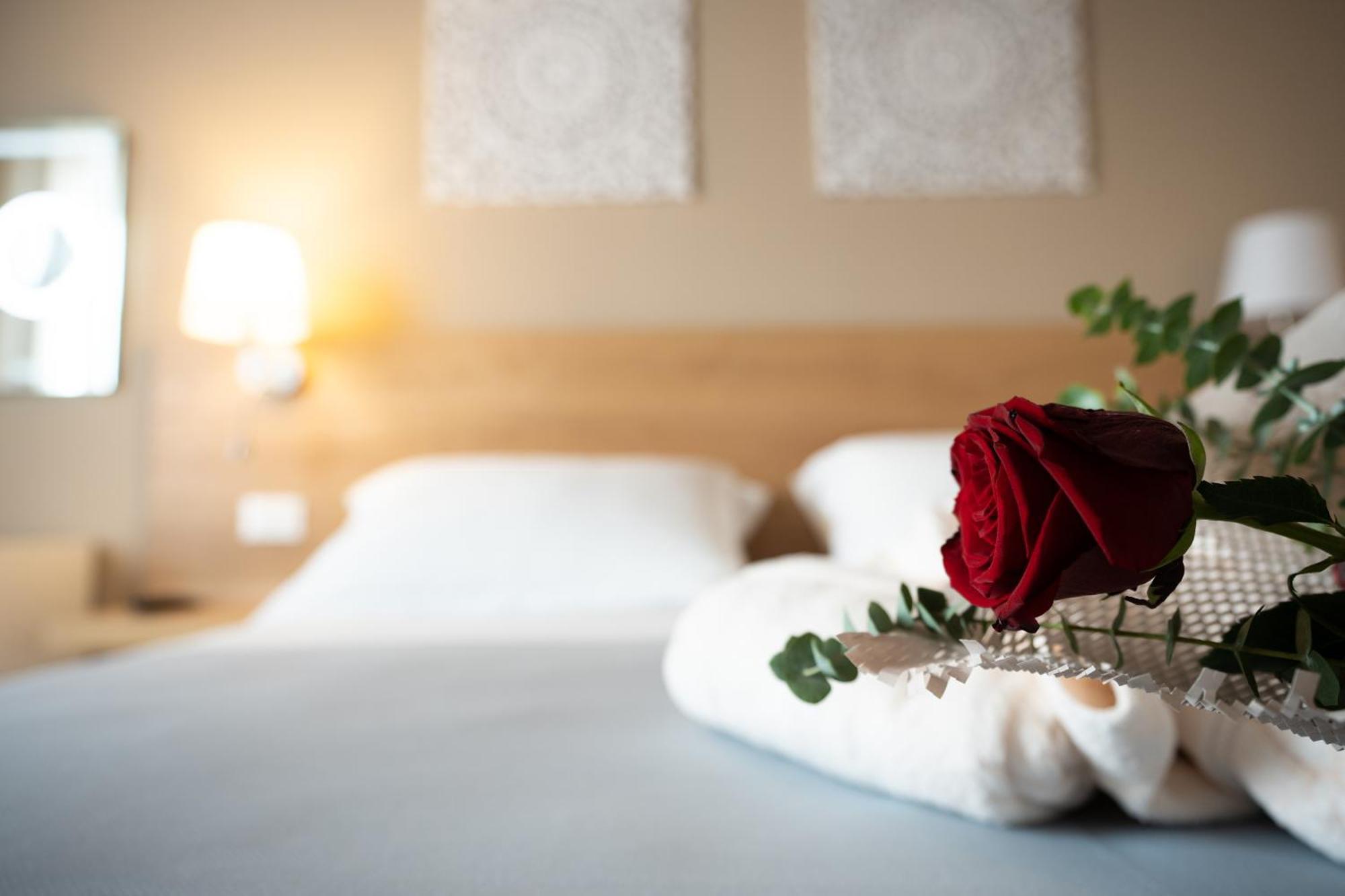 Gg8 Hotel & Suite Spa Gualdo Tadino Exteriér fotografie